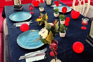 İstanbul: Bosphorus Private Yacht Cruise with Tea and Coffee