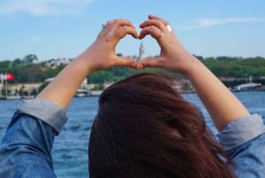 Istanbul: Bosphorus Sightseeing Cruise with Sunset Option