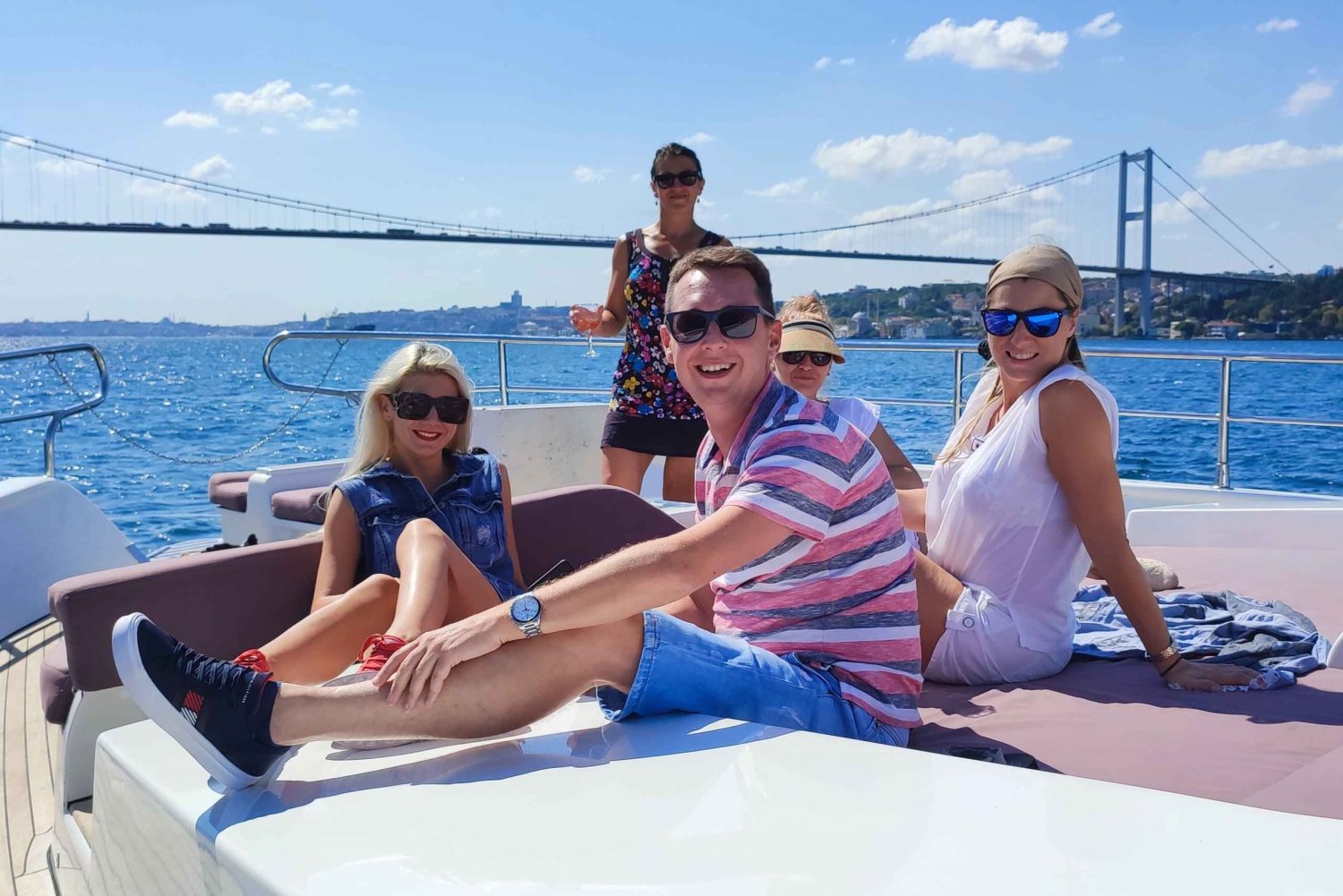 Istanbul: Bosphorus Strait and Black Sea Lunch Cruise