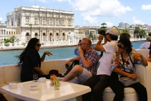 Istanbul: Bosphorus Strait and Black Sea Lunch Cruise