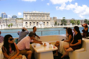 Istanbul: Bosphorus Strait and Black Sea Lunch Cruise