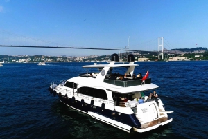 Istanbul: Bosphorus Strait and Black Sea Lunch Cruise