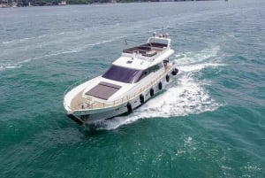 Istanbul: Bosphorus Sunset Cruise on a Luxury Yacht