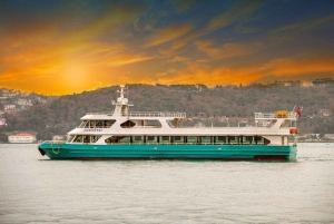 Istanbul: Bosphorus Sunset Cruise with Drinks & Snack
