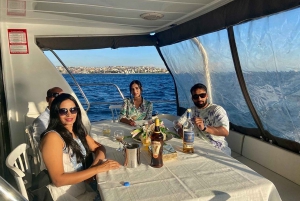 Istanbul: Bosphorus Yacht Cruise at Sunset with Snacks