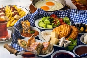 Istanbul: Morning Bosphorus Yacht Cruise w/Turkish Breakfast