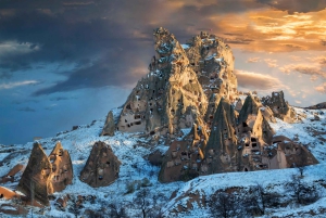 İstanbul: Cappadocia Tour with Flight, Hotel & Entry Tickets