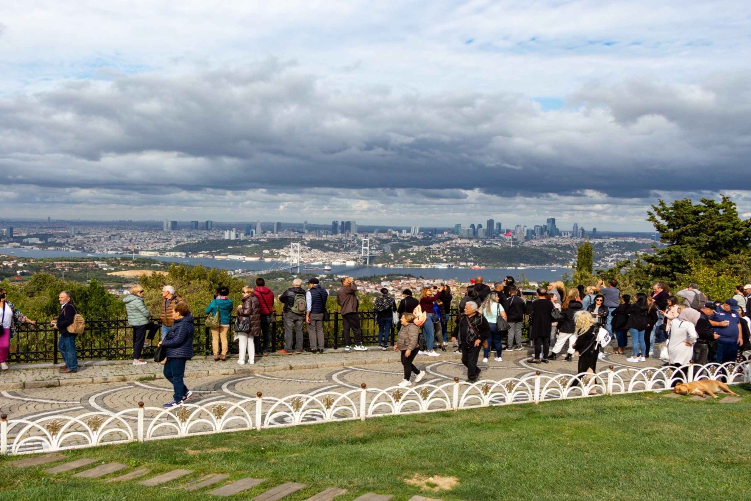 Istanbul: City Hightlights Bus Tour and Bosphorus Cruise