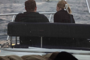 Istanbul: Daytime Bosphorus Yacht Cruise with Fruit & Snacks