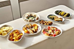 Istanbul: Daytime or Sunset Sightseeing Cruise & Audio Guide