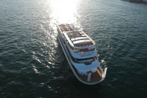 Istanbul: Daytime or Sunset Sightseeing Cruise & Audio Guide