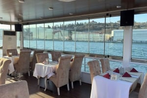 Istanbul: Daytime or Sunset Sightseeing Cruise & Audio Guide
