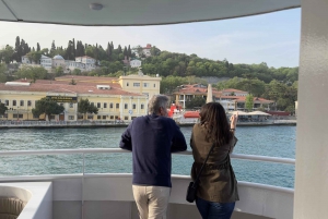 Istanbul: Daytime or Sunset Sightseeing Cruise & Audio Guide