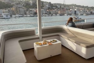 Istanbul: Daytime or Sunset Sightseeing Cruise & Audio Guide