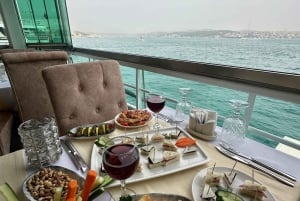 Istanbul: Daytime or Sunset Sightseeing Cruise & Audio Guide