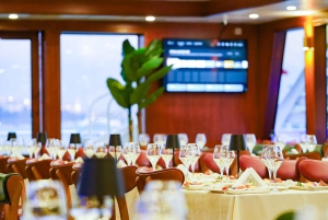 Istanbul: Dinner Cruise and Entertainment with Private Table