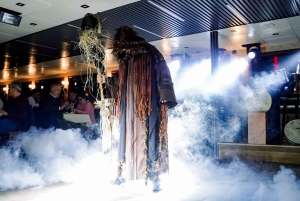 Istanbul: Dinner Cruise and Entertainment with Private Table