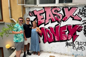 Istanbul: Do Street Art with Local Artists at Home Garden