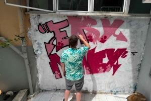 Istanbul: Do Street Art with Local Artists at Home Garden