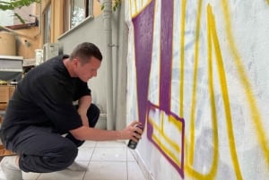 Istanbul: Do Street Art with Local Artists at Home Garden