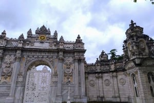 Istanbul: Dolmabahce Palace and Harem Skip-the-Line Ticket