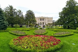 Istanbul: Dolmabahce Palace and Harem Skip-the-Line Ticket