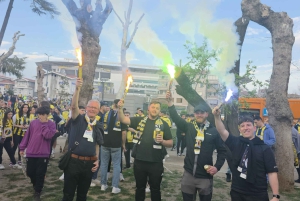 Istanbul: Enjoy a football match day experience with Local