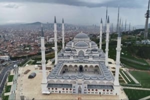 Asia Continent & Topkapı Palace & Harem. Guided, Small group