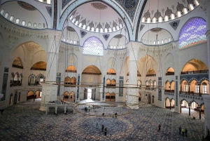 Istanbul: Europe and Asia Tour By Bus And Bosphorus Cruise