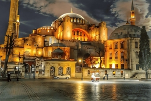 Istanbul: Exclusive Istanbul Night Tour with Private VIP Car