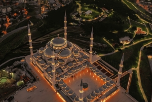 Istanbul: Exclusive Istanbul Night Tour with Private VIP Car