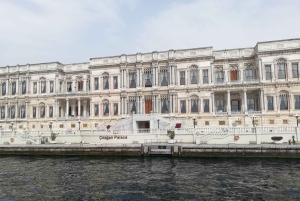 Istanbul: Explore Bosphorous on a Sunset Boat Cruise