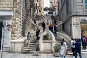 Istanbul: Colorful Fener & Balat Walking Tour w/Expert Guide