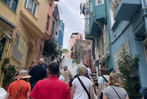 Istanbul: Fener & Balat Guided Tour through Colored Streets