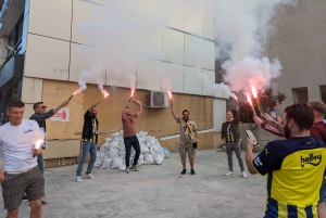 Istanbul: Enjoy a football match day experience with Local