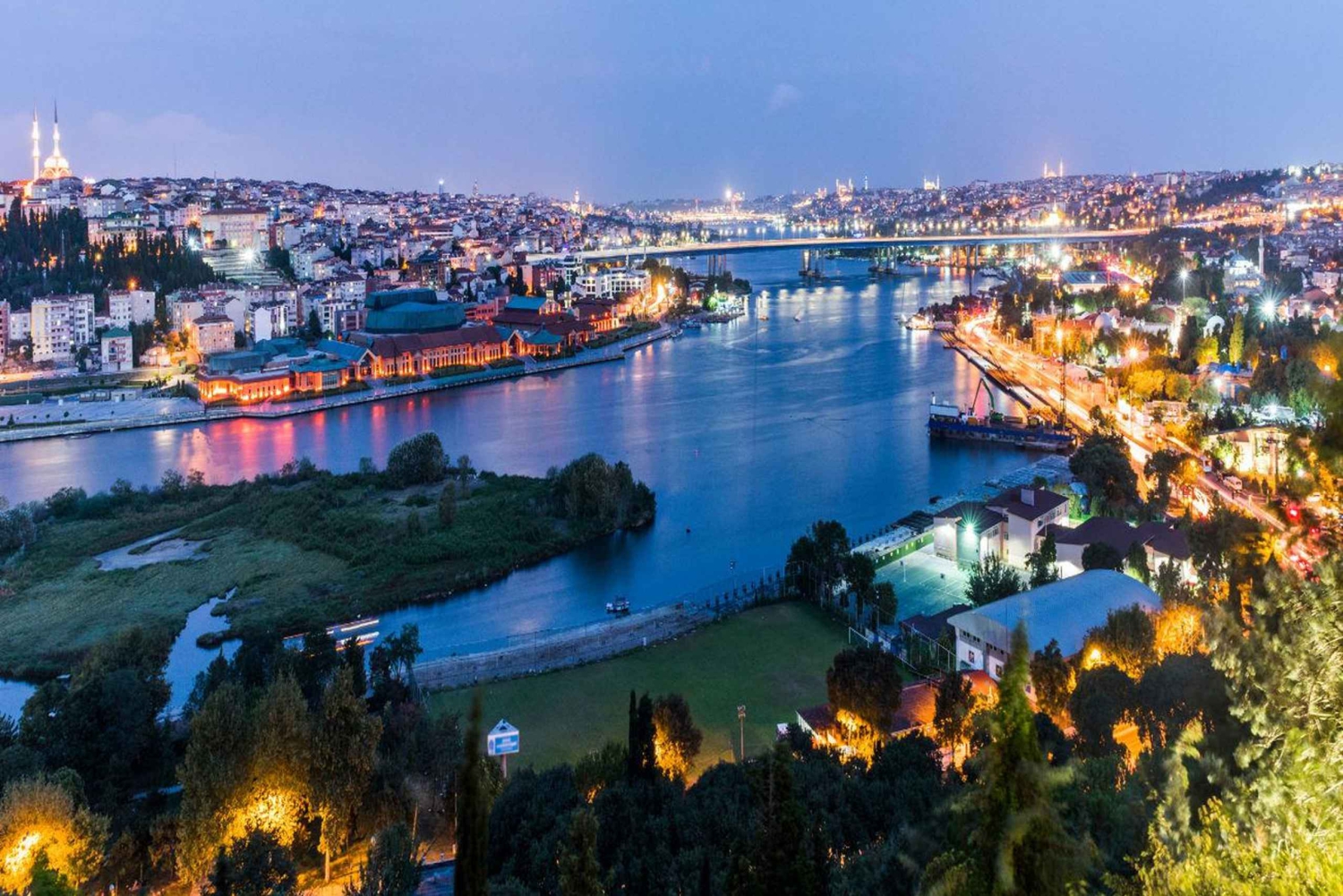 Istanbul: Full-Day 2-Sides City Tour with Lunch & Boat Tour