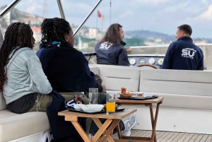 Istanbul:Golden Horn&Bosphorus Sunset Cruise on Luxury Yacht