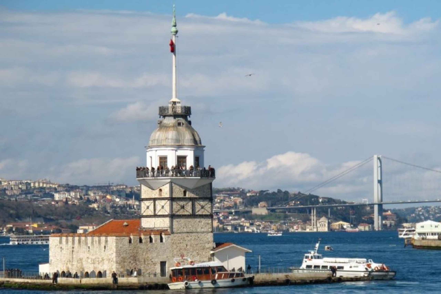 Istanbul: Guided Bosphorus Cruise & Golden Horn Bus Tour