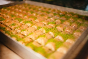 Istanbul: Guided Food and Culture Tour