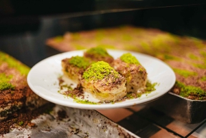 Istanbul: Guided Food and Culture Tour