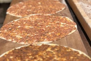 Istanbul: Guided Food Tour of Street Food and Markets