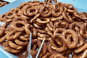 Istanbul: Guided Food Tour of Street Food and Markets