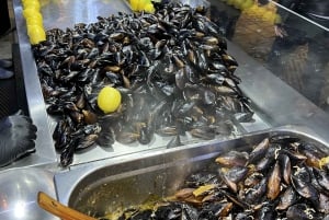 Istanbul: Guided Food Tour of Street Food and Markets