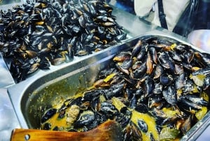 Istanbul: Guided Food Tour of Street Food and Markets