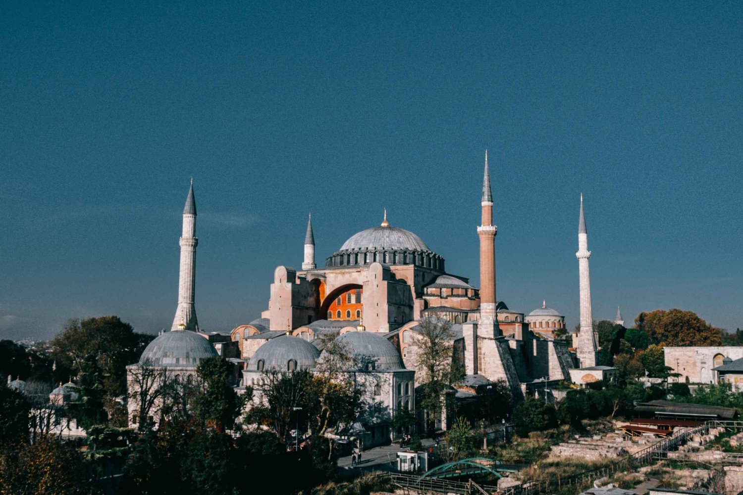 Istanbul: Hagia Sophia, Blue Mosque, Cistern & Bazaar Tour