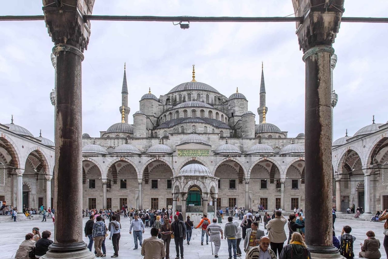 Istanbul: Hagia Sophia, Blue Mosque, Cistern & Bazaar Tour