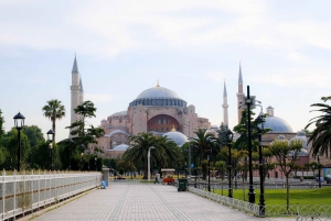 Istanbul: Hagia Sophia, Blue Mosque, Cistern & Bazaar Tour
