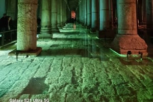 Istanbul: Hagia Sophia, Blue Mosque, Cistern & Bazaar Tour