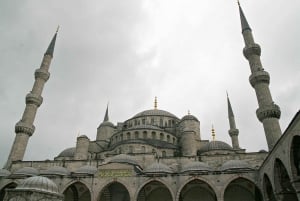 Istanbul: Half-Day Tour with Topkapi Palace