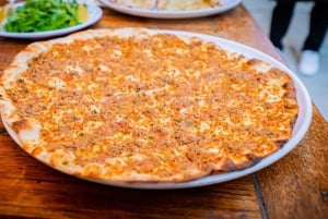 Istanbul: Kadikoy Food Tour with 12+ Delicacies Tastings